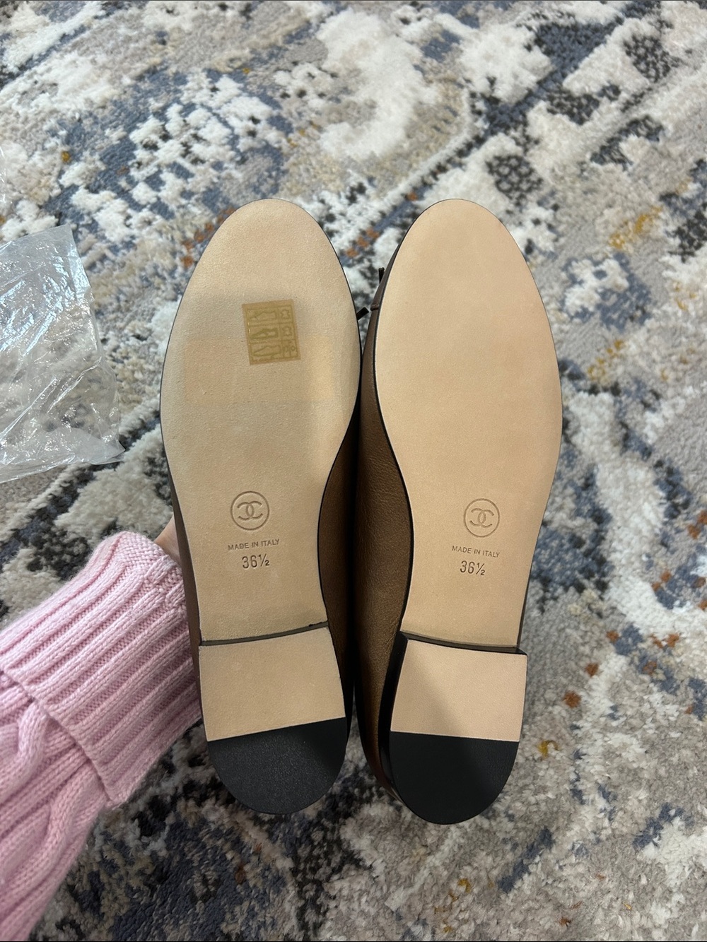 CHANEL Brown Leather Cap-Toe Ballet Flats with CC Bow - Picture 2 of 4
